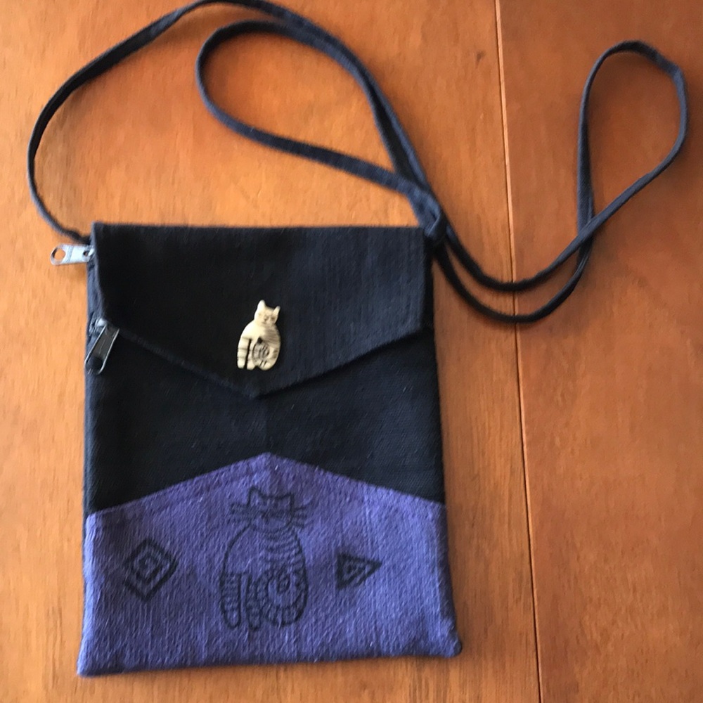Venus Imports Black and Purple Cat Accent Crossbody Bag